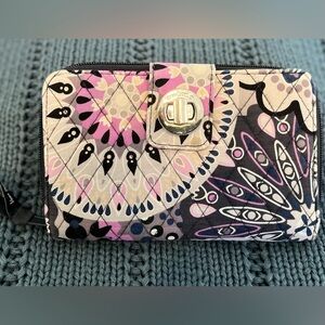 Vera Bradley Mimosa Medallion Accordion Wallet